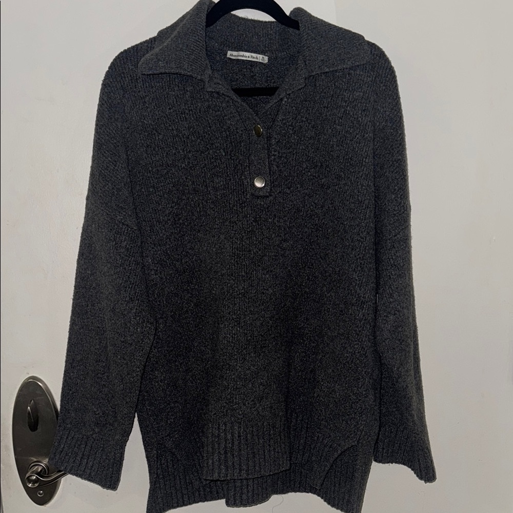 Women's Gray Sweater